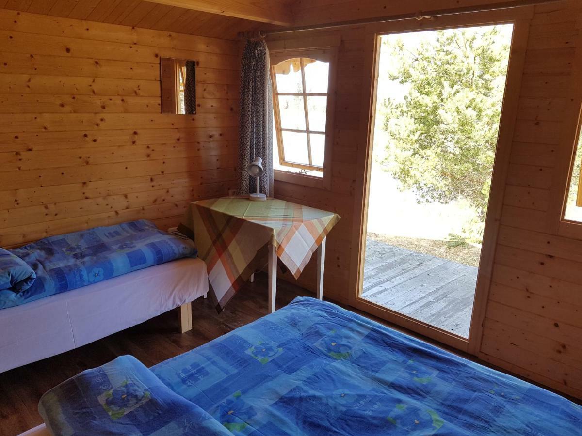 Soomaa Water Camp Hotell Jõesuu Exteriör bild