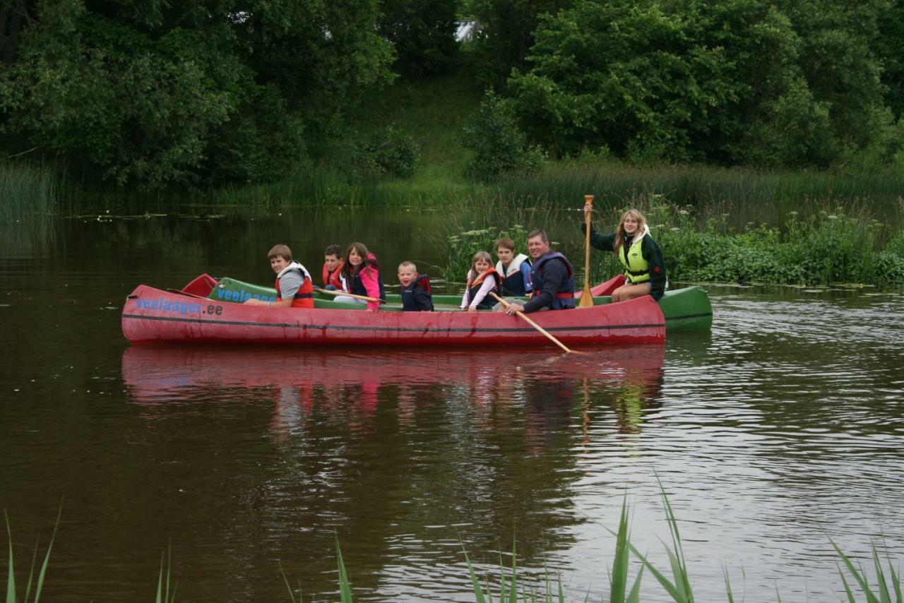 Soomaa Water Camp Hotell Jõesuu Exteriör bild