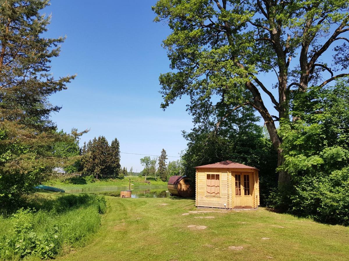 Soomaa Water Camp Hotell Jõesuu Exteriör bild